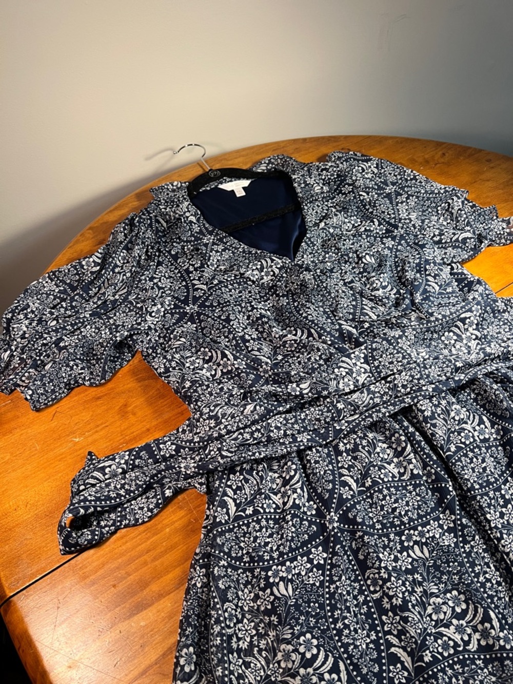LC Lauren Conrad Navy and White Floral Dress - Picture 1 of 7